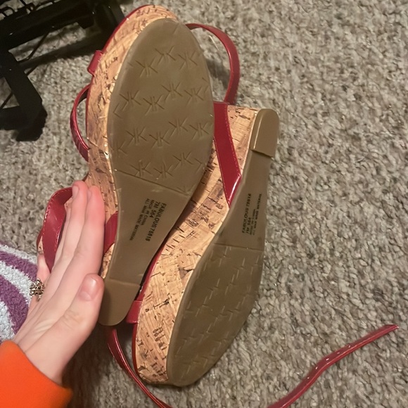 Kardashian Kollection wedged heels size 7 - Picture 8 of 8
